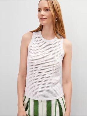 Women’s White Sleeveless Knit Tank Top